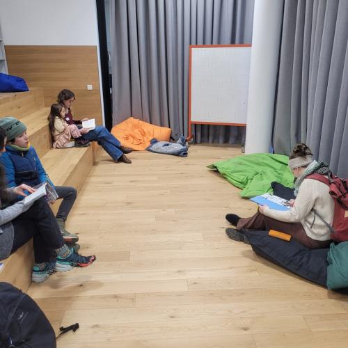 Eindruck von der Kinderbetreuung am Tag der offenen Tür in der Bibliothek