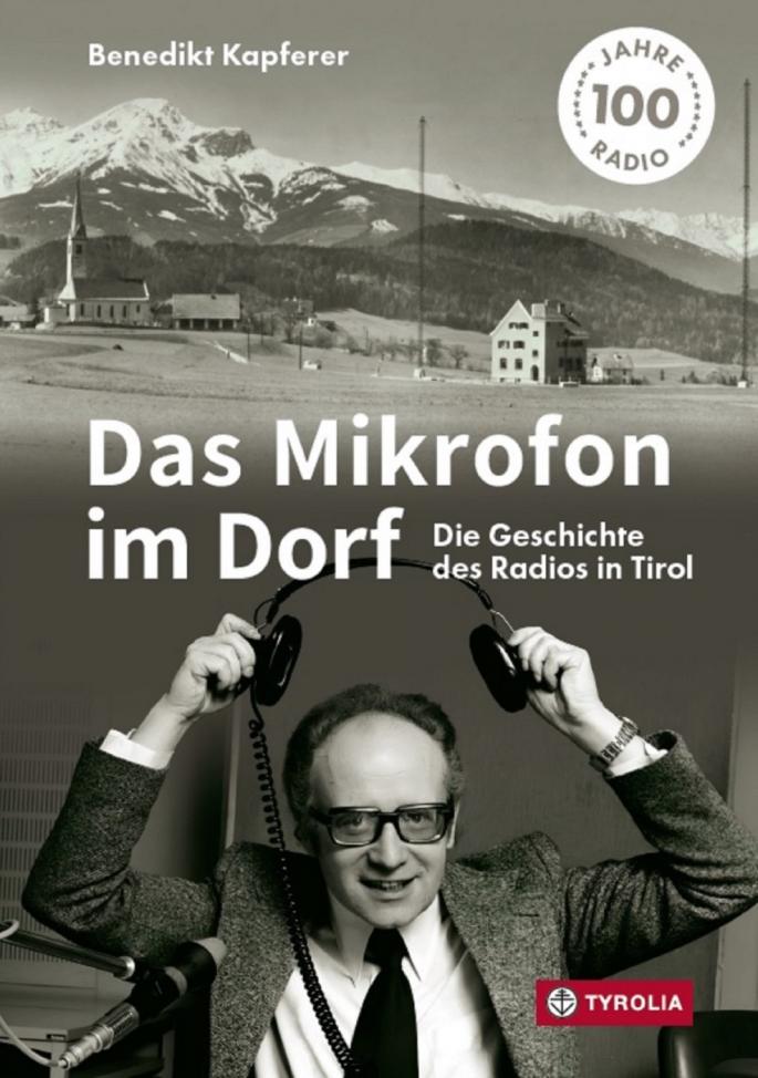 Buchcover: Das Mikrofon im Dorf