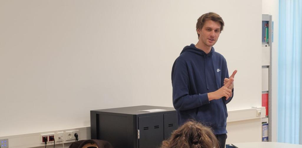 gespraech_mit_patrick_swanson_dem_leiter_des_social-media-teams_der_zib_web