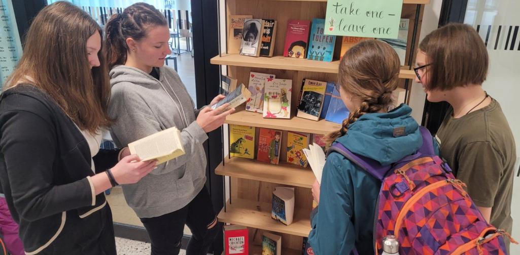 24_bibliothek_web_10