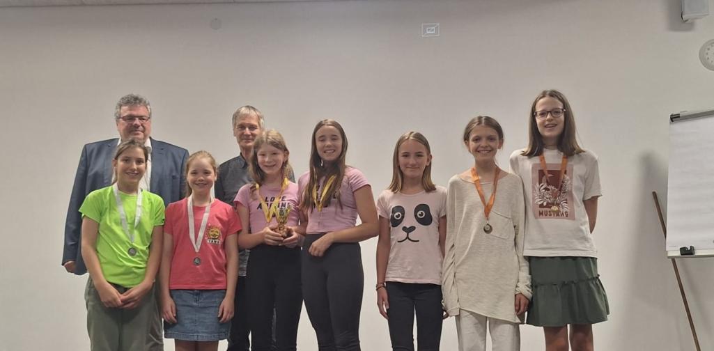 2024_06_27_scienceslam_web_01